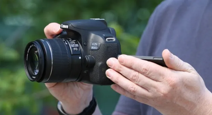 Canon 800D: Dünyanın En Hızlı Netleyen Fotoğraf Makinesi